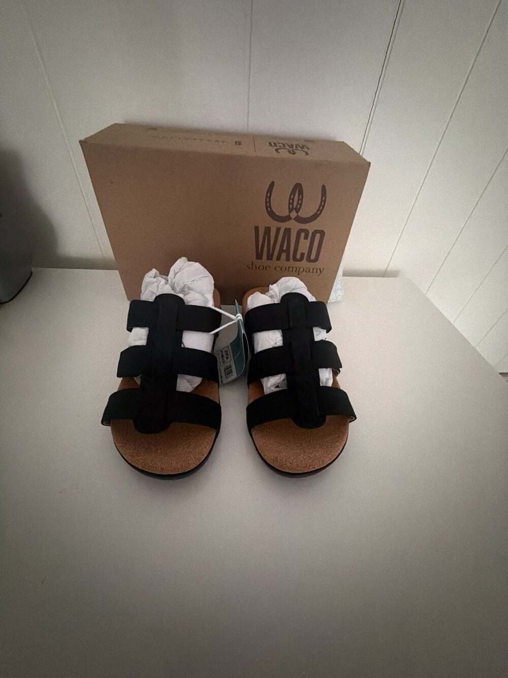 Revitalign Spartan Sandals Size 6.5D Black